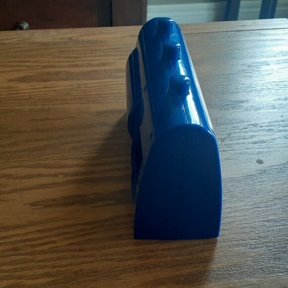 Hello kitty in New York Retro Clock Calendar - Picture 5 of 8